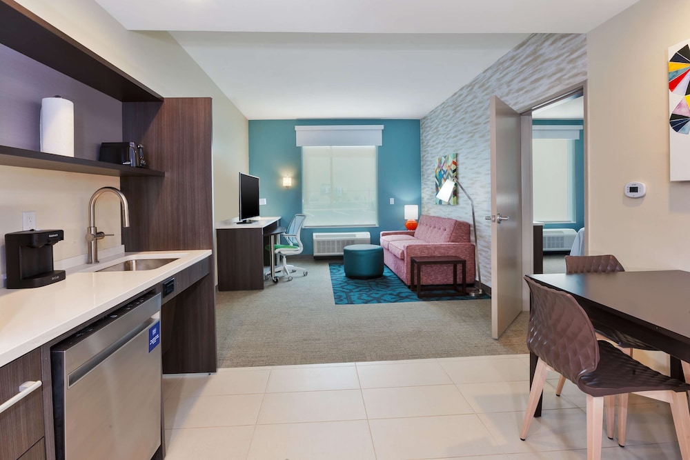 HOME2 SUITES BY HILTON TUCSON AIRPORT 34/47