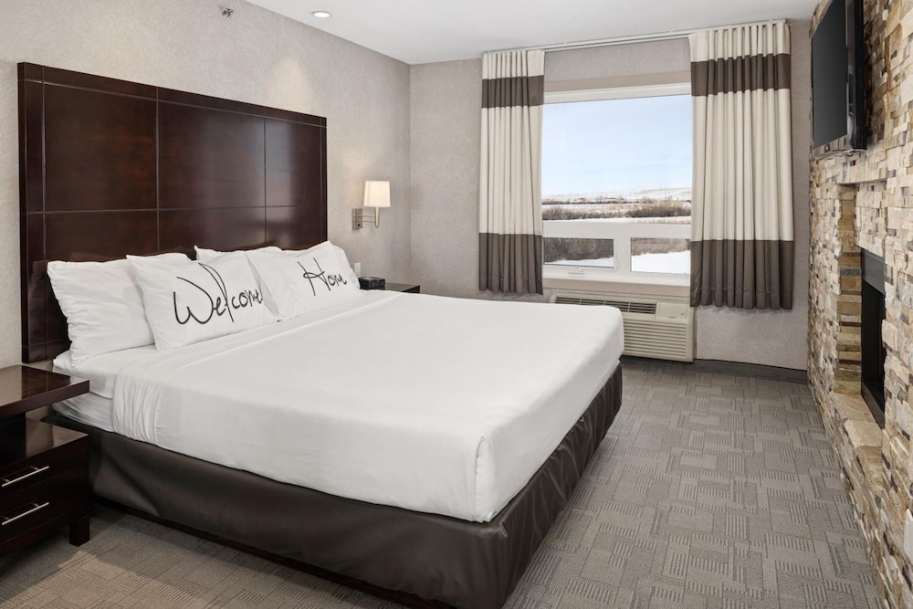 Home Inn And Suites Swift Current 18/60