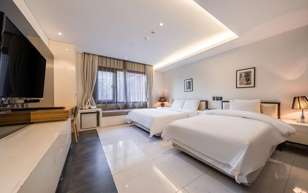 PREMIUM, TWIN BEDS