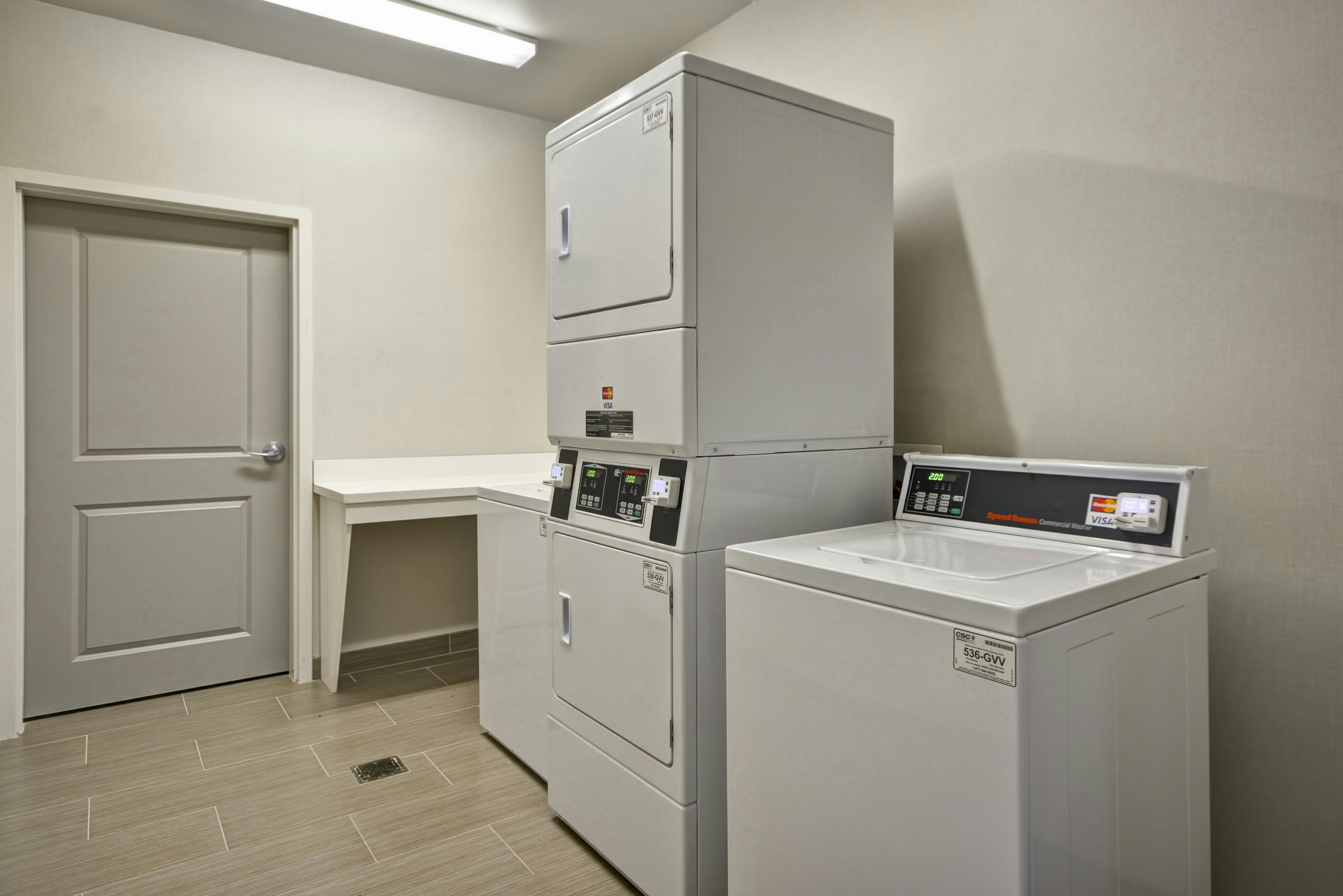 Hampton Inn Kenedy 49/57