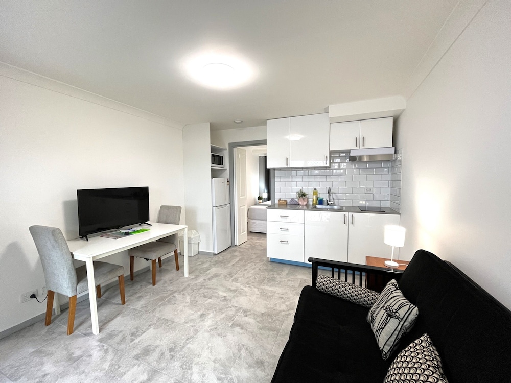 Broadwater Keys 49/72