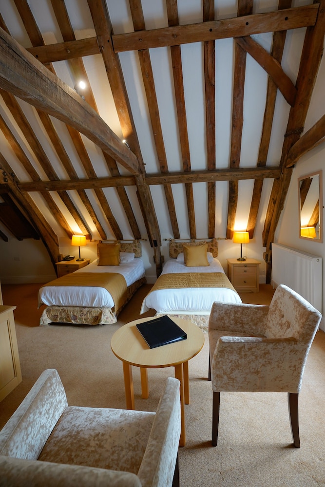 The Waveney House Hotel 38/58