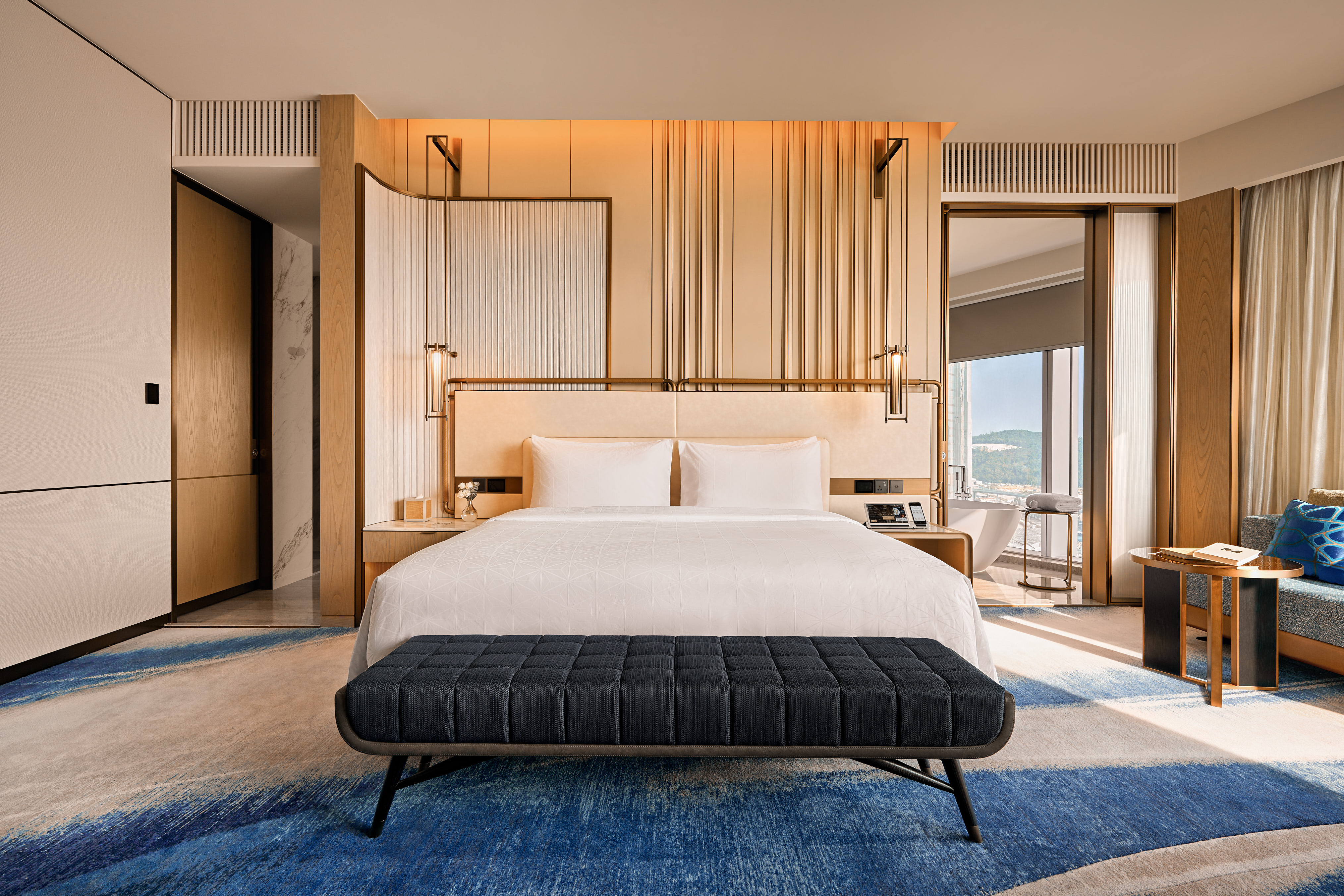 EPIC, SUITE, KING BED