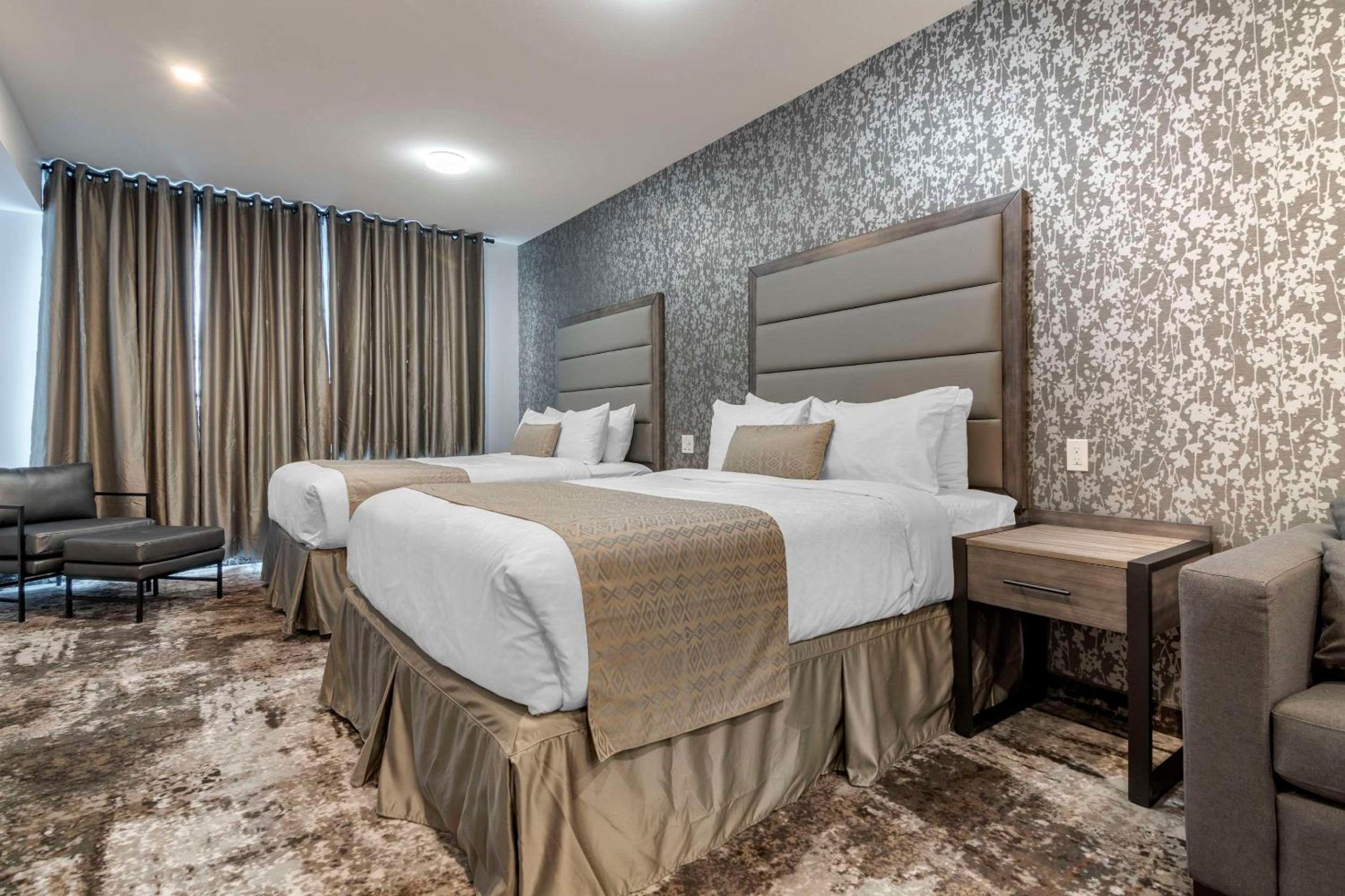 Efficiency, Suite, 2 Queen Beds