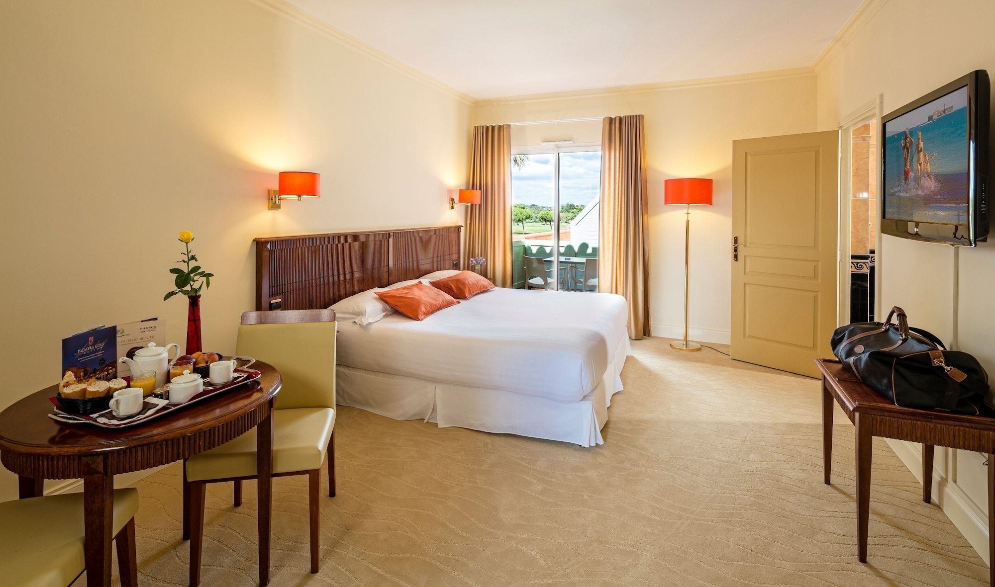 Great, Junior Suite, 2 King Beds