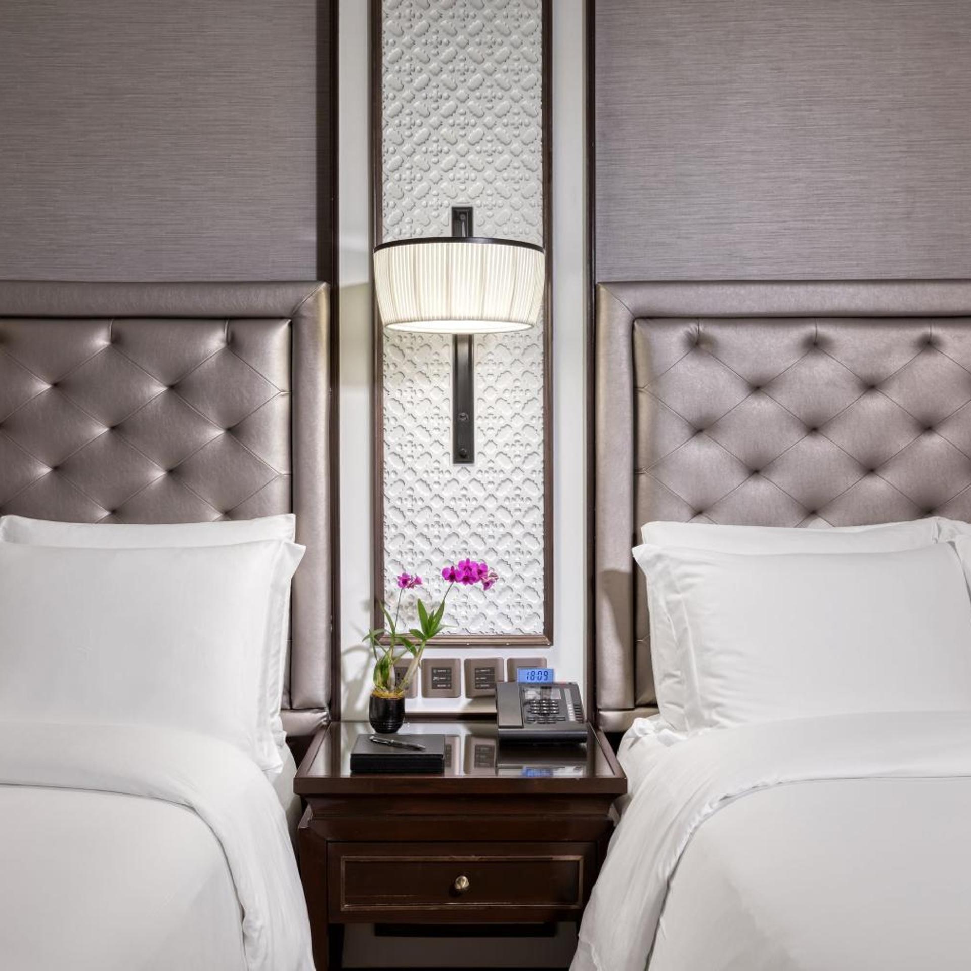 Athene, Guest Room, 2 Double Beds, City View، THE ATHENEE HOTEL, A LUXURY COLLECTION HOTEL BANGKOK 7/7