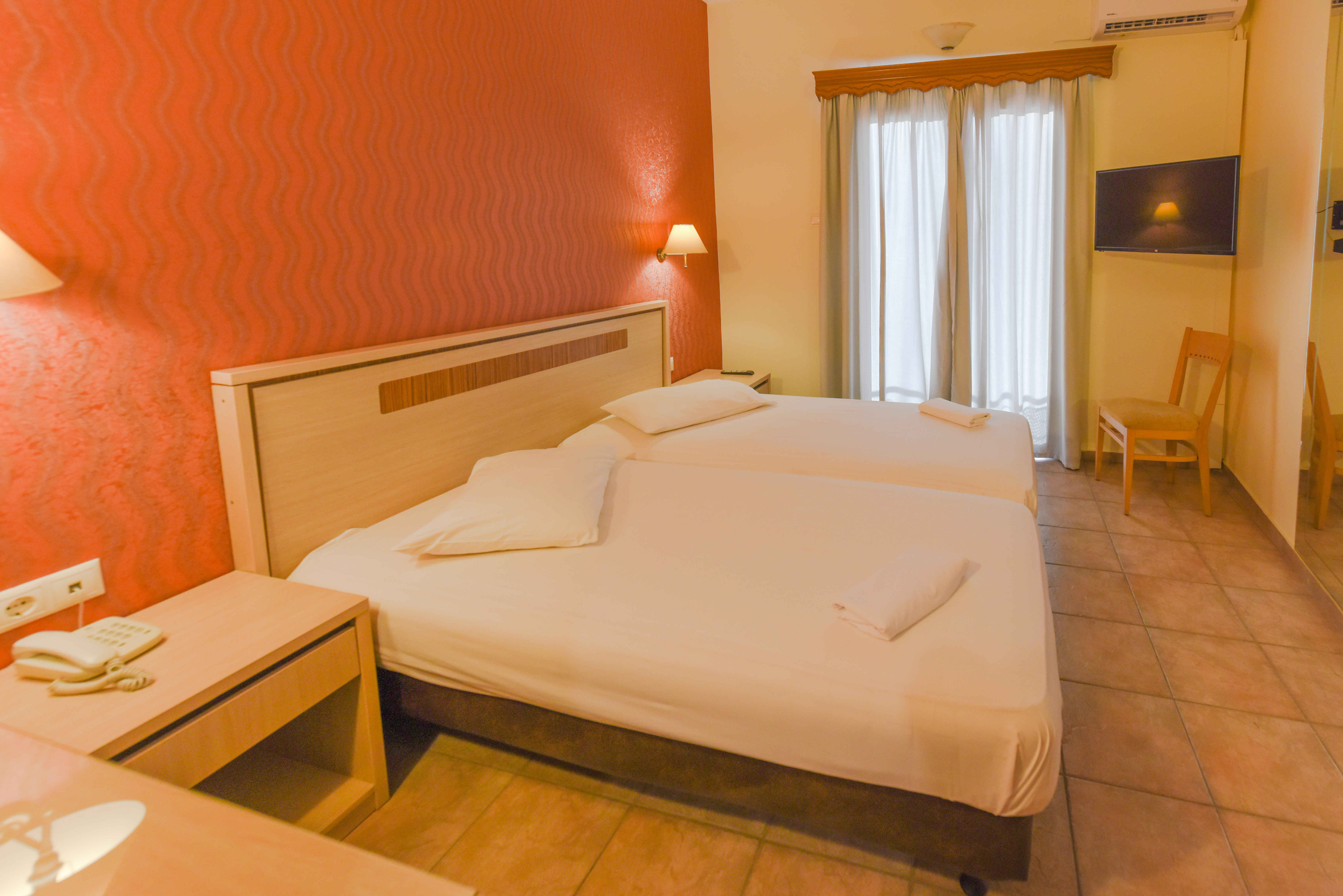 Comfort, Side Sea View