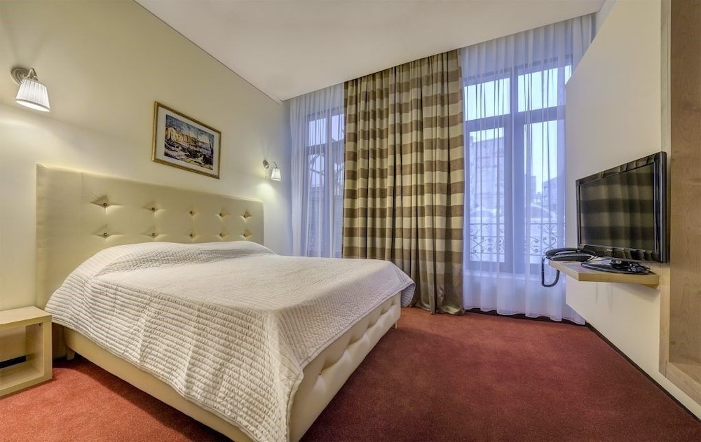 Hotel Capitol 16/55