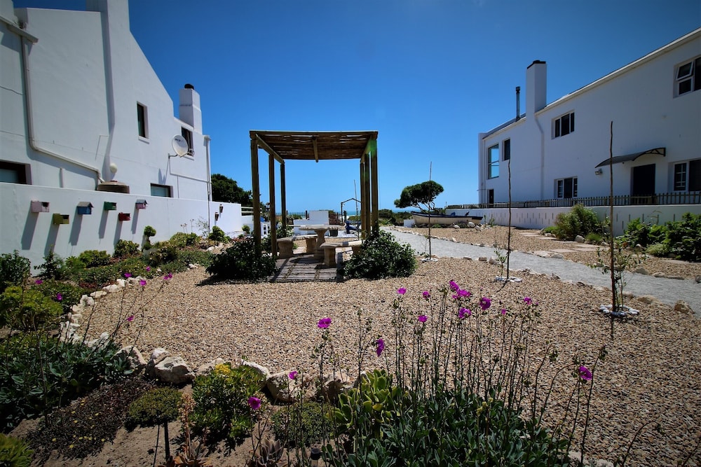 Baywatch Villa Guest House And Self Catering Accommodation 42/50