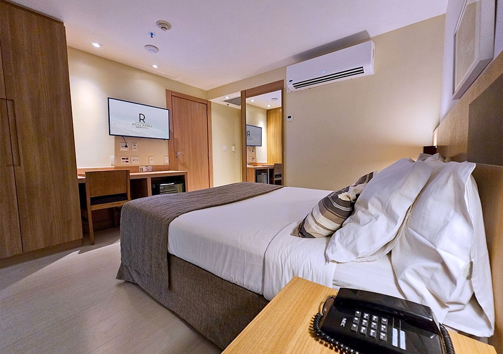 شقة سوبيريور بسرير مزدوج بشرفة بإطلالة جزئية على البحر، Riale Brisa Barra Hotel 4/8