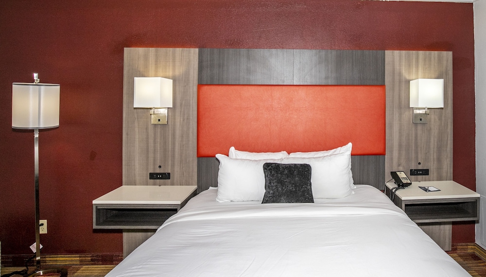 Countryside Suites Kansas City Independence I 70e Sports Complex Hotel 24/40