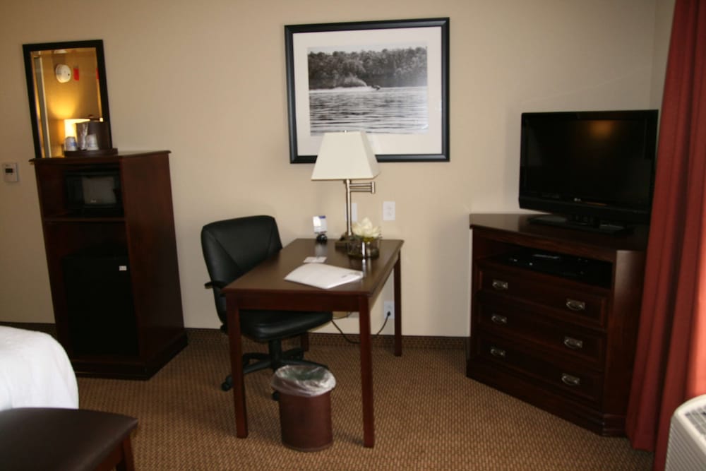 Hampton Inn And Suites Lanett West Point 40/45