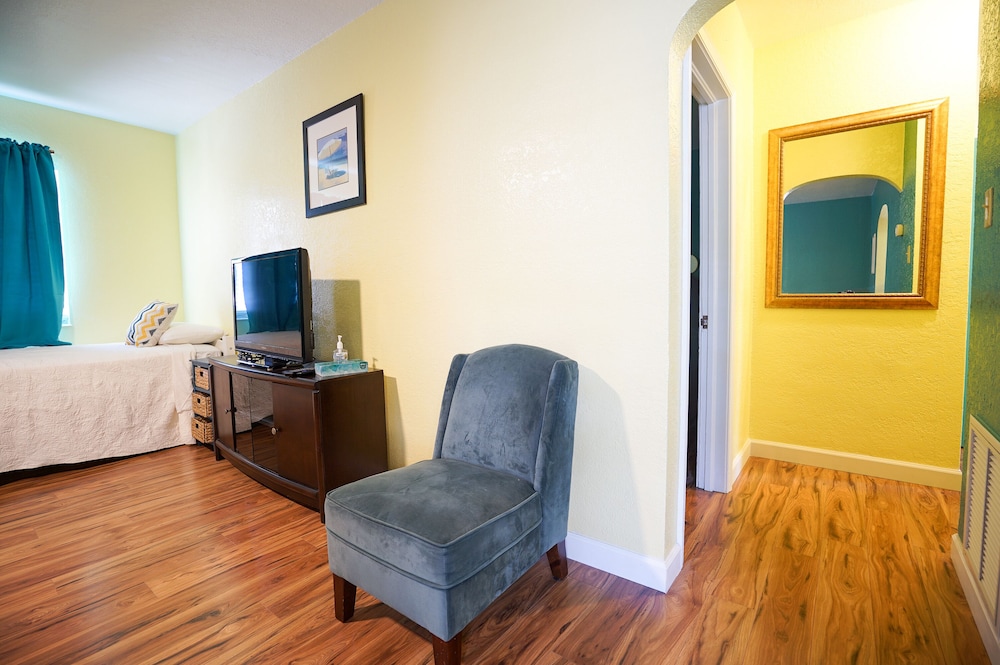 MarBay Suites 27/50