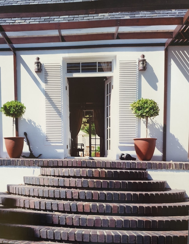 Manor On The Bay 2/50