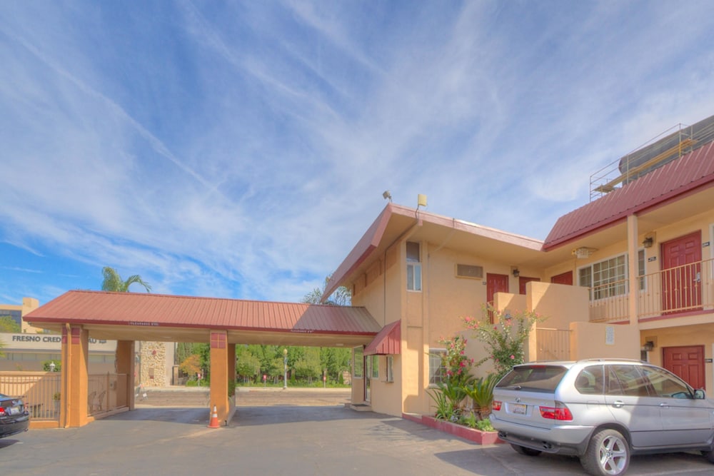 SureStay by Best Western Fresno Central 46/54