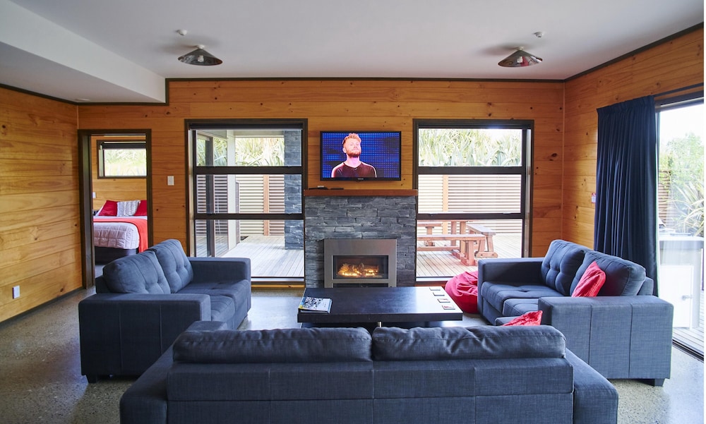Greymouth Seaside Top 10 Holiday Park 44/71