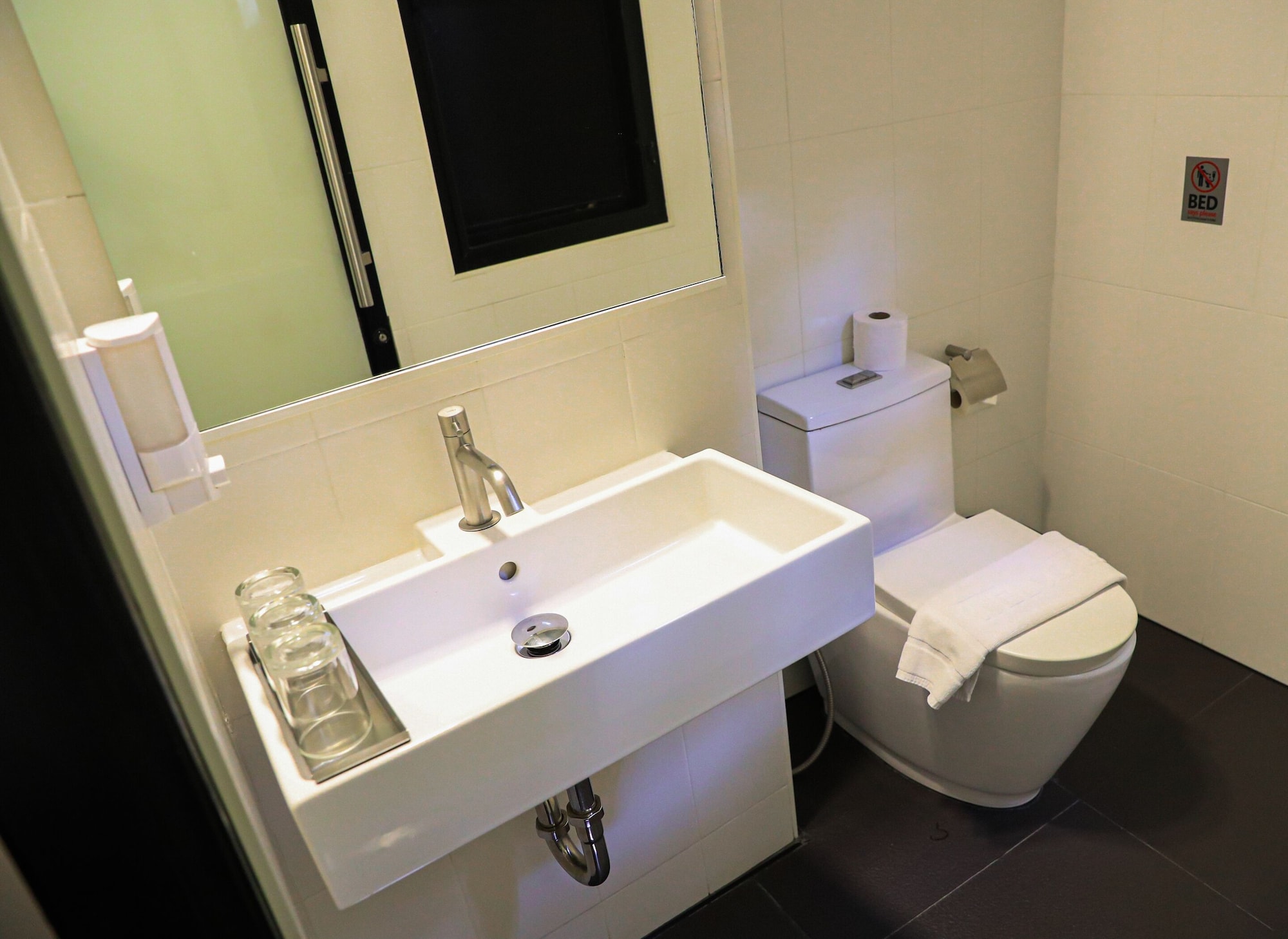 Room, Twin Beds, Adult Only, Pool Access