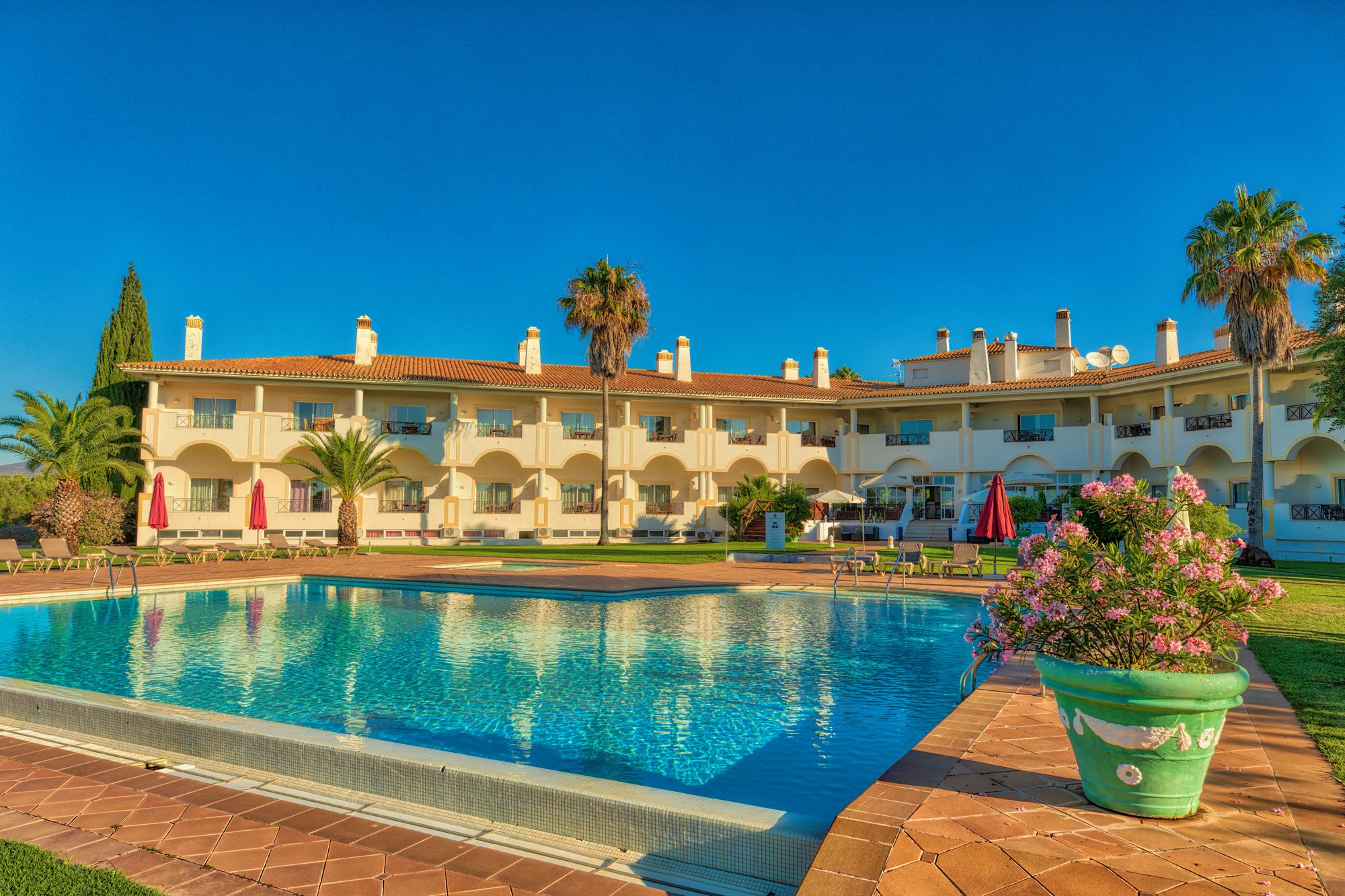 Colina Verde Golf Sports Resort 2/50