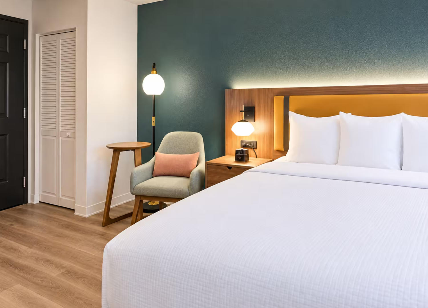 La Quinta Inn & Suites by Wyndham Auburn Hills/Detroit 9/16