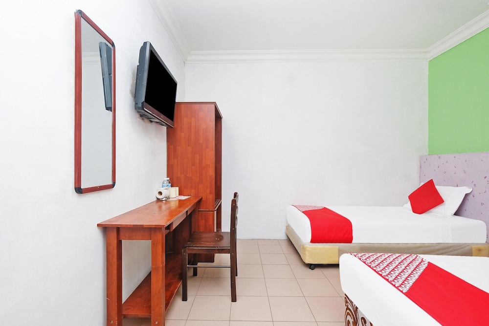 OYO 850 Gold Star Hotel 14/21