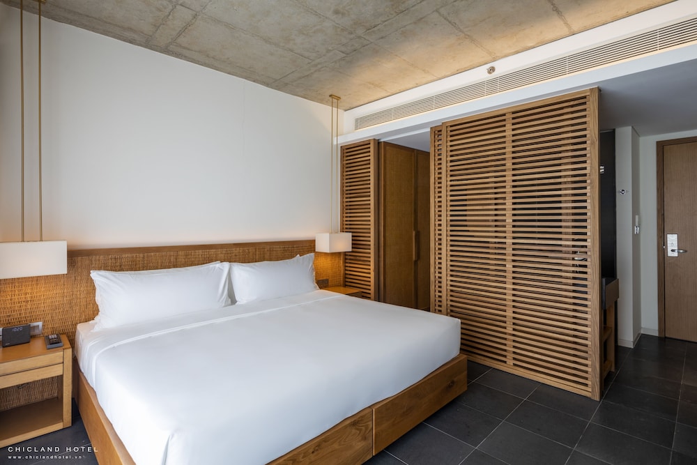 SUPERIOR, DOUBLE BED