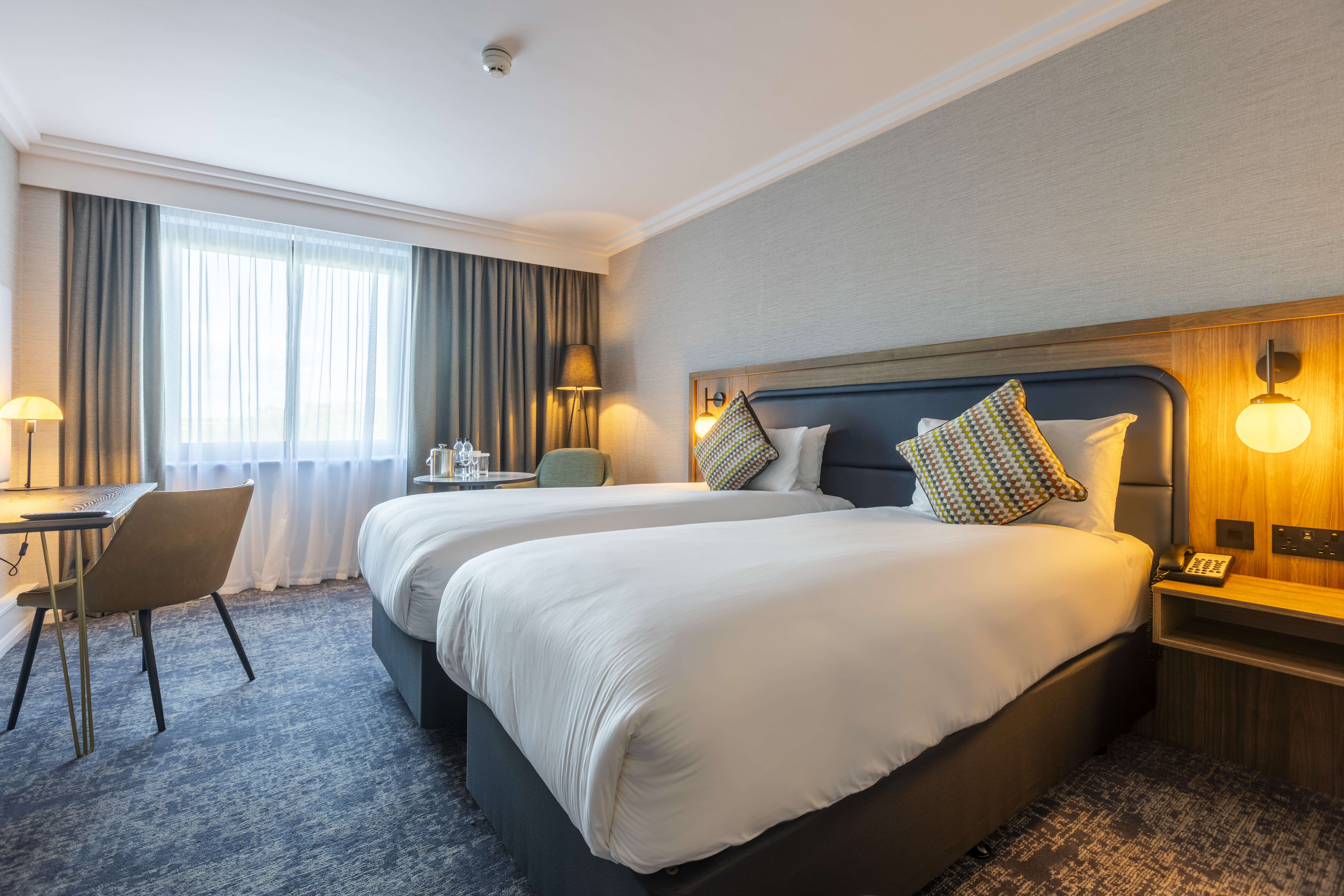 Crowne Plaza Manchester Airport 11/50