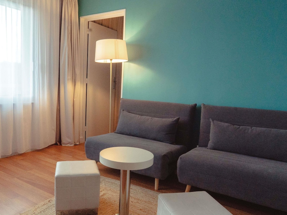 Mercure Brive 25/49
