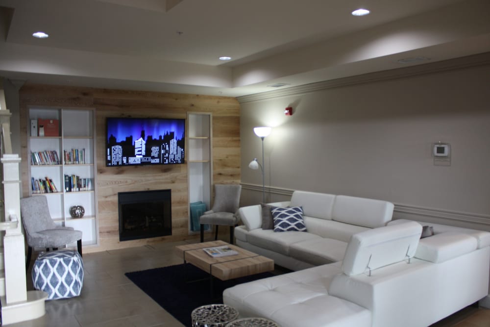 Country Inn and Suites by Radisson Tampa Airport North FL 34/48