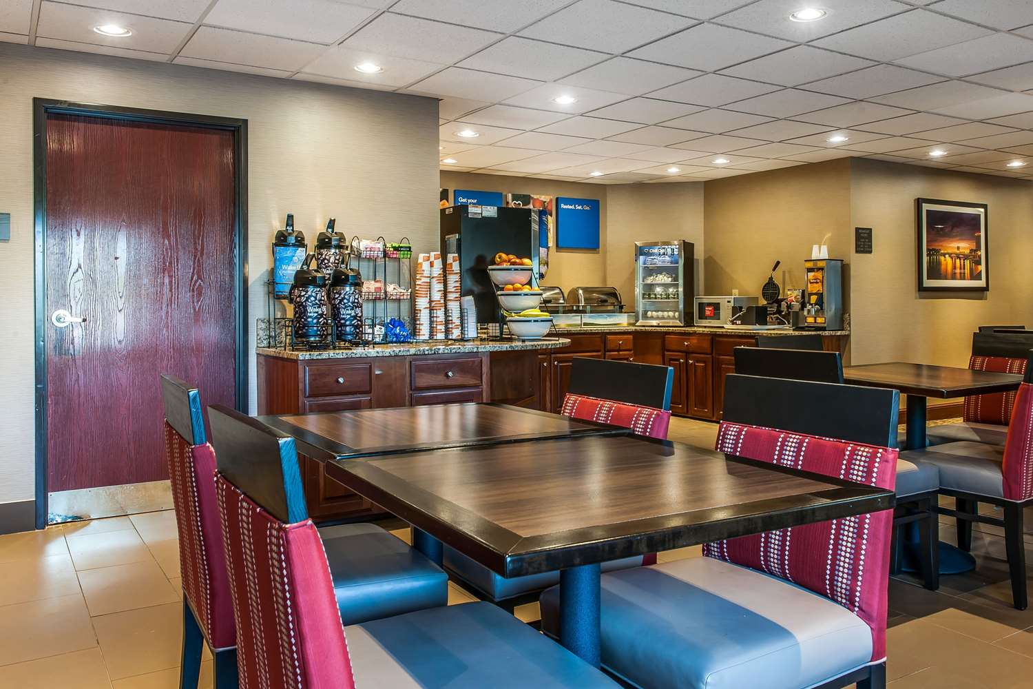 restaurant cafeteria