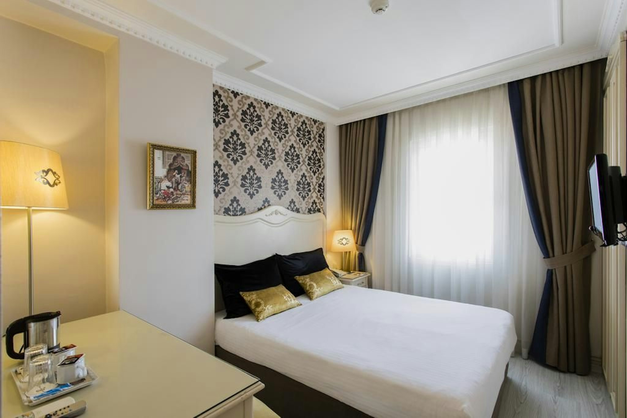 Budget, Double Bed, Atrium View