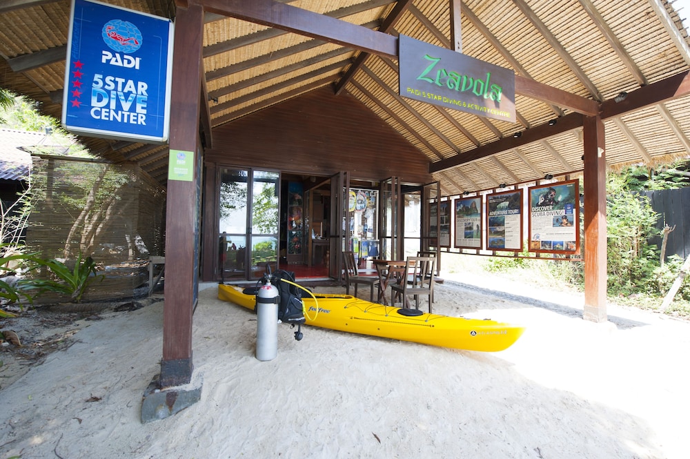 Outrigger Phi Phi Island Resort 92/100