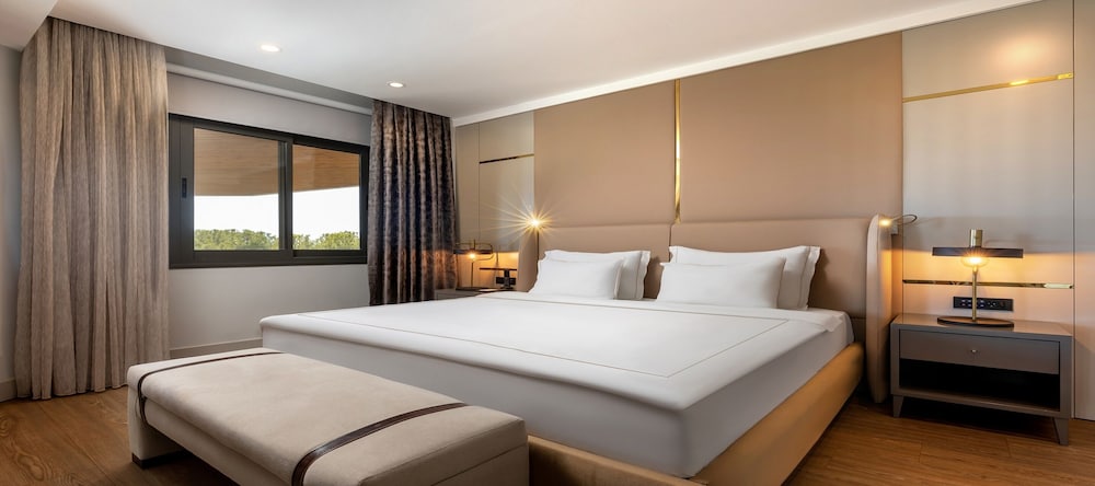 Suite, King Bed, Murphy Bed, Sea View