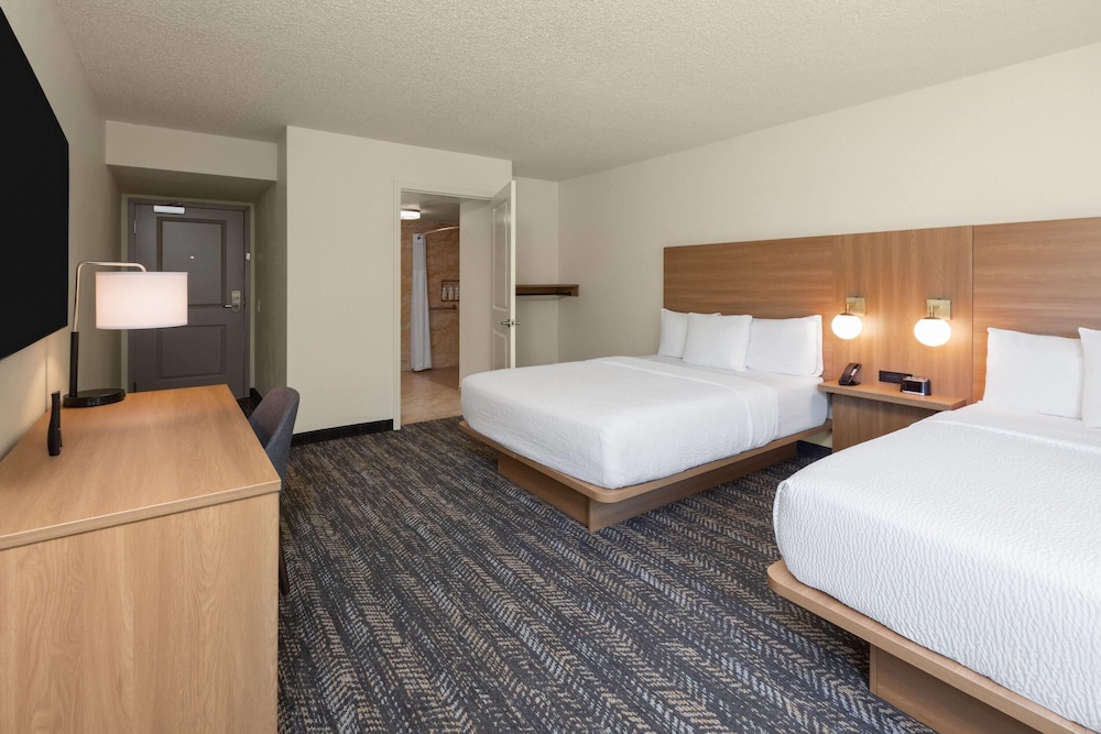Ramada by Wyndham Merced 32/57