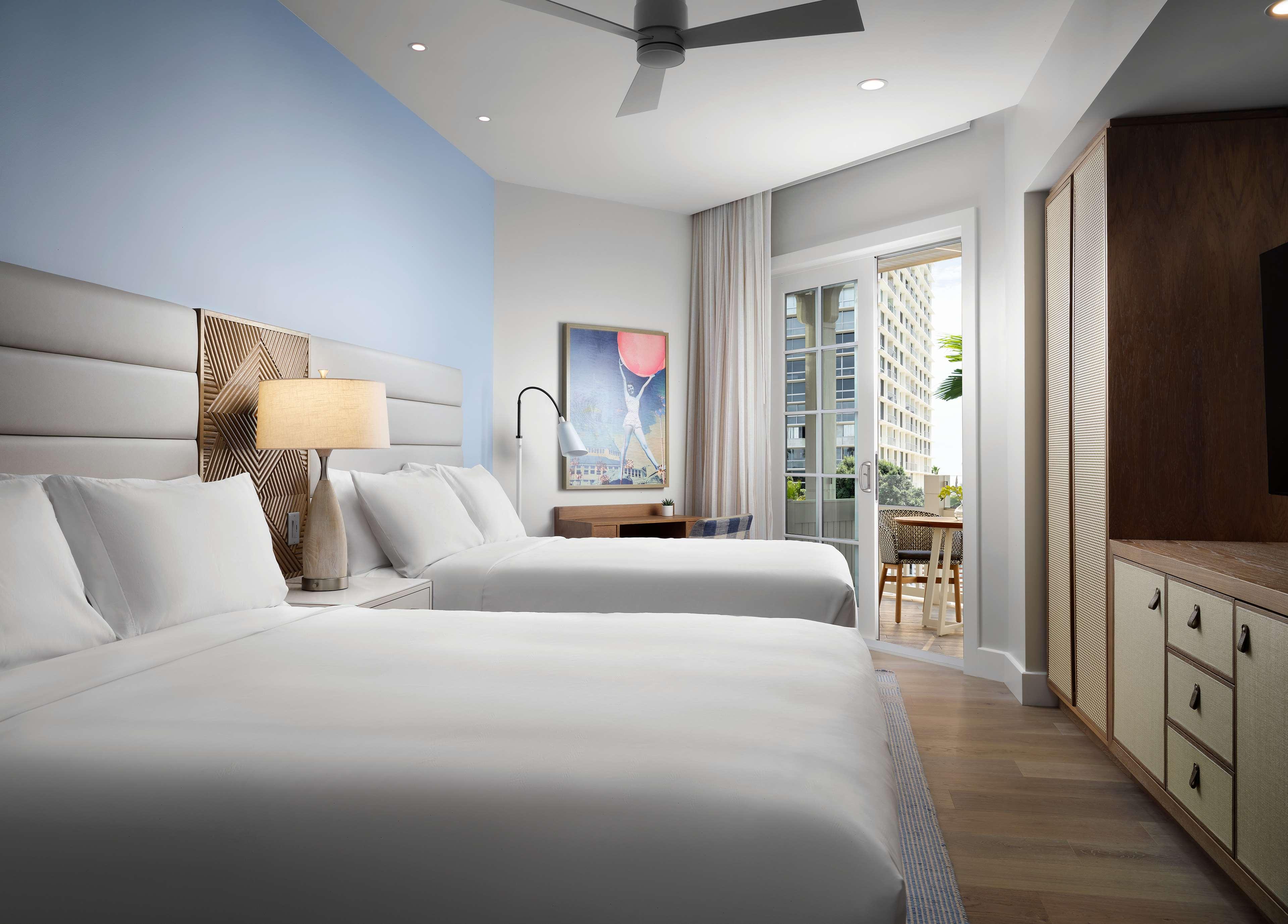 2 Bedrooms, Residence, Bay View