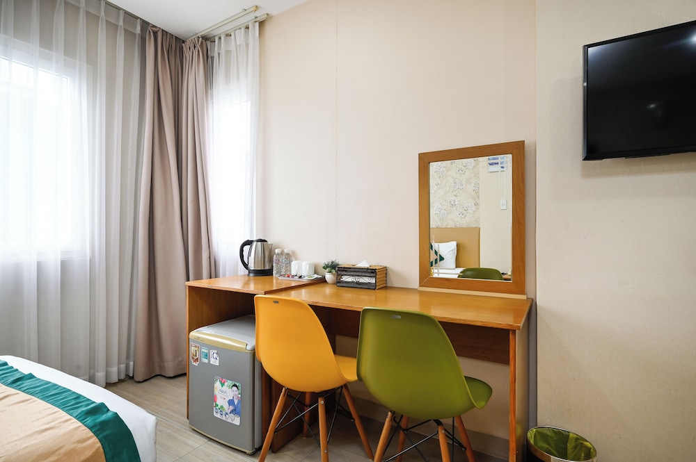 Camila Hotel 40/50