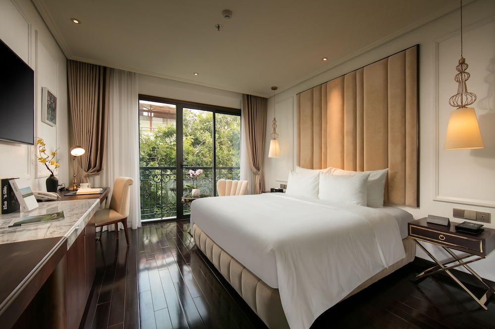 2 BEDROOMS, CONNECTING, FAMILY