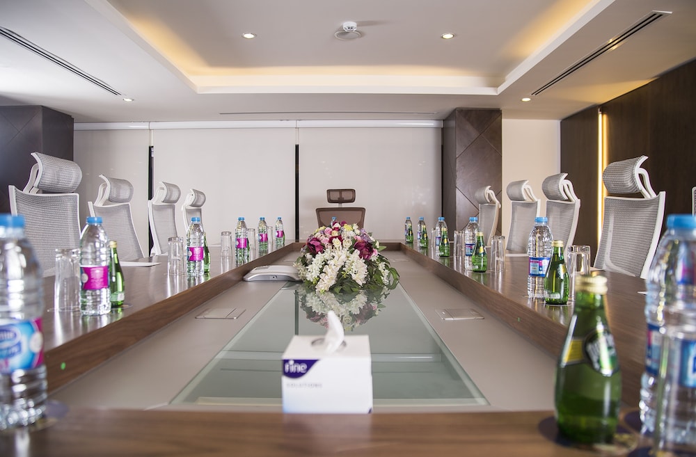 Sulaf Luxury Hotel 65/70