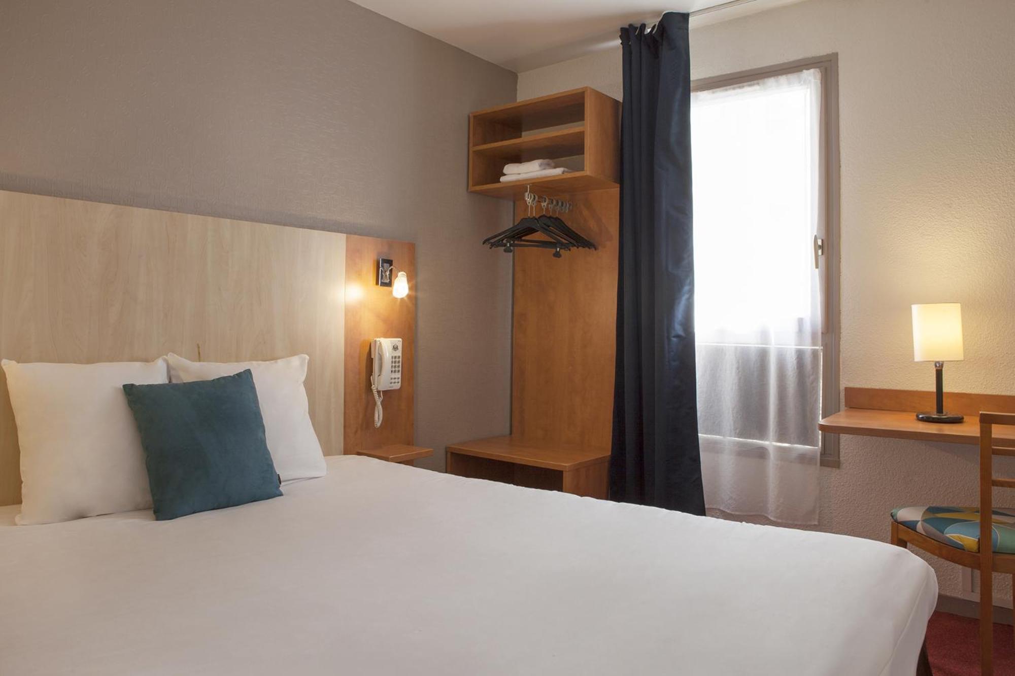 Room at The Originals City Hotel Novella Nantes Station Centre, NANTES