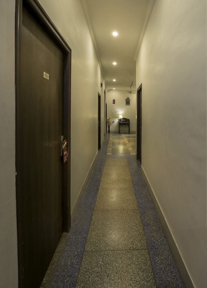 Shree Mohan Villas- Heritage Hotel 16/25