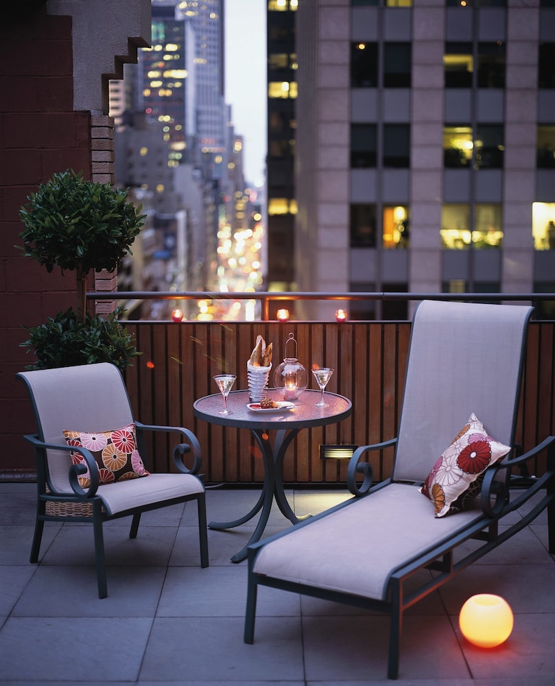 The Muse New York 47/56