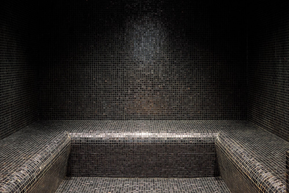 swimming pool spa