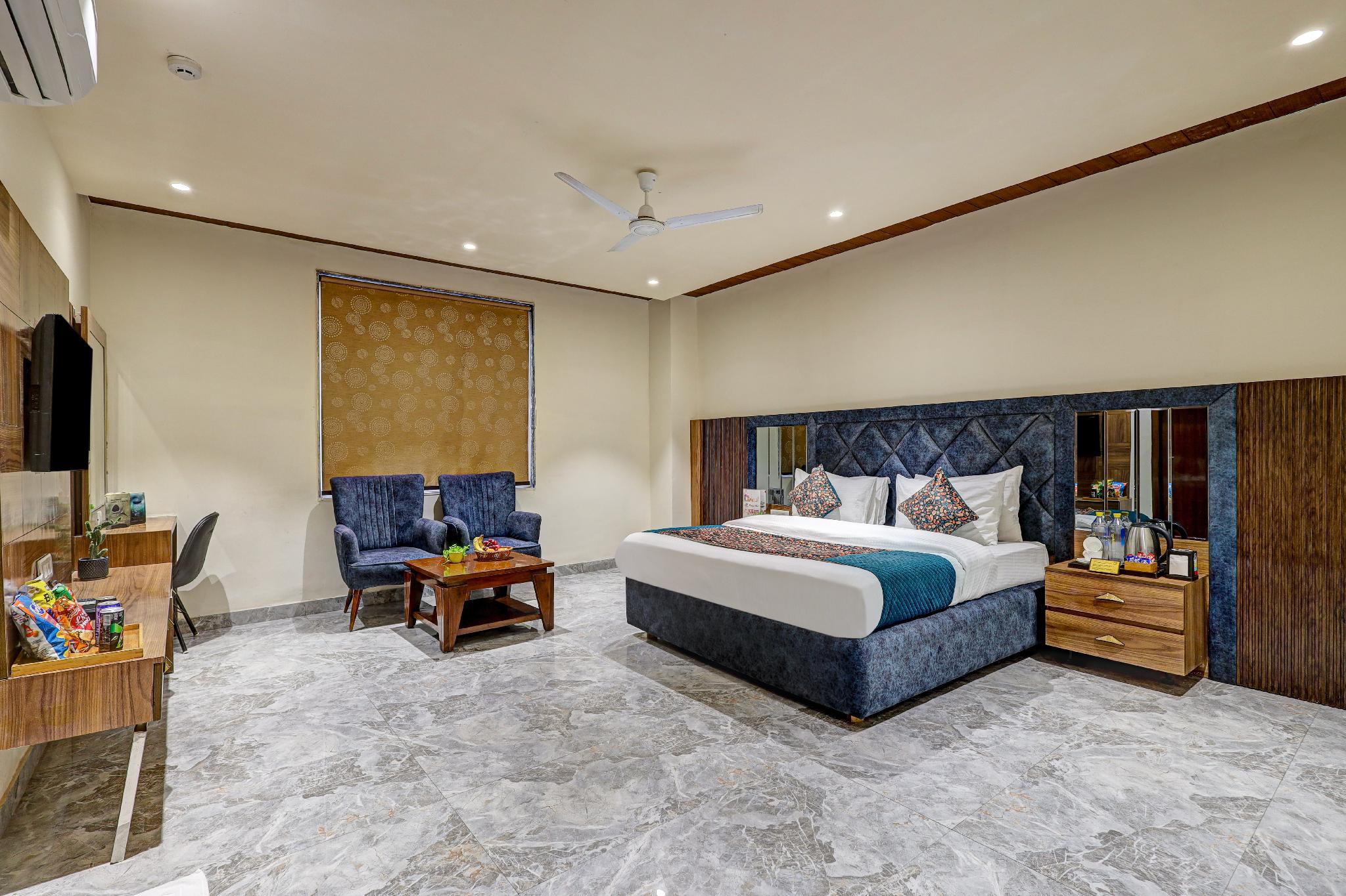 Lavanya Motel 25/51