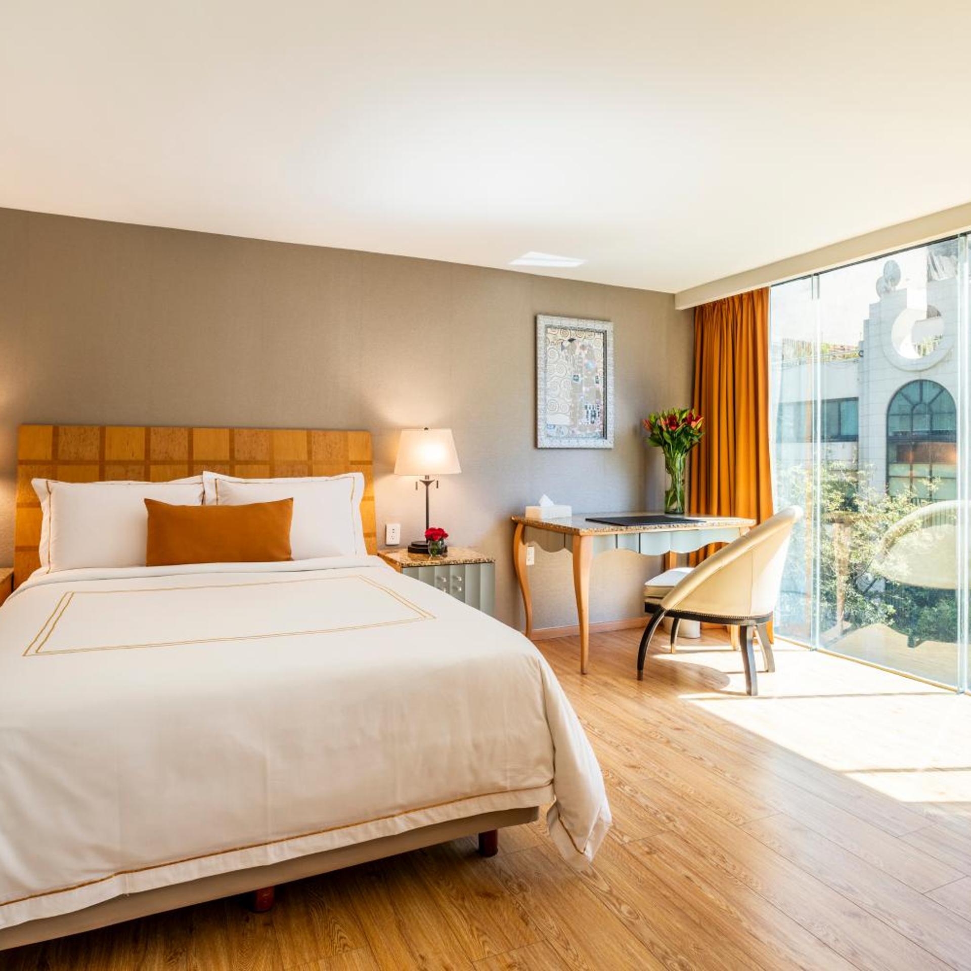 Master, Suite, Exterior View