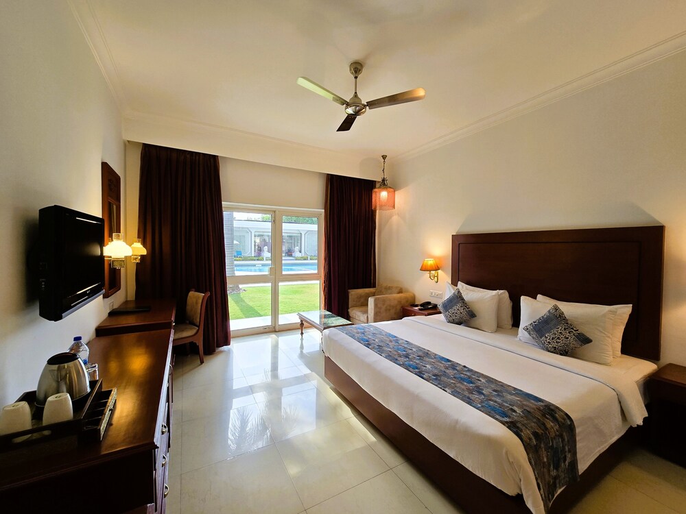 Hotel Chandela Khajuraho 8/50