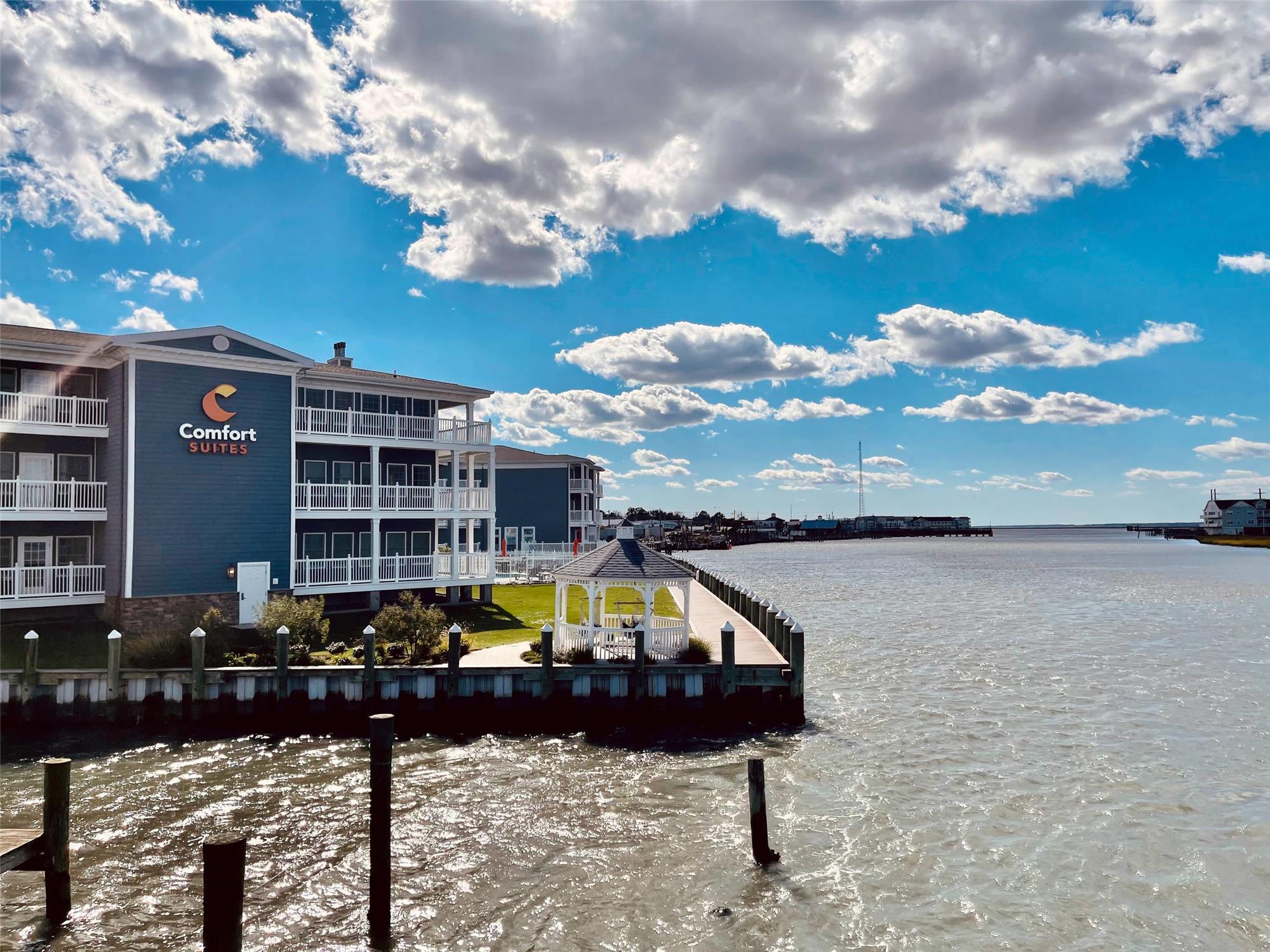 Comfort Suites Chincoteague Island Bayfront Resort 18/25