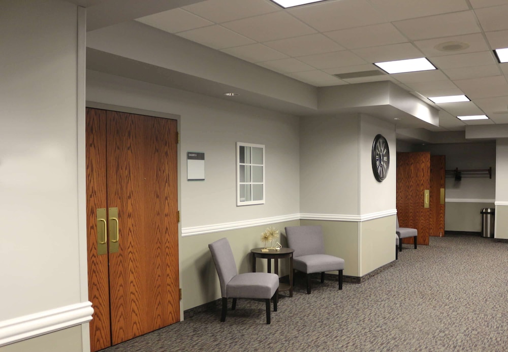 AmericInn by Wyndham Mankato Event Center 29/55