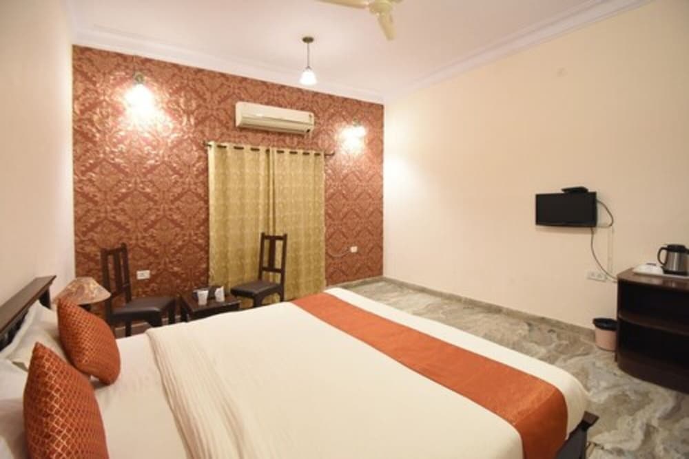 Hotel Satyam Palace 18/56