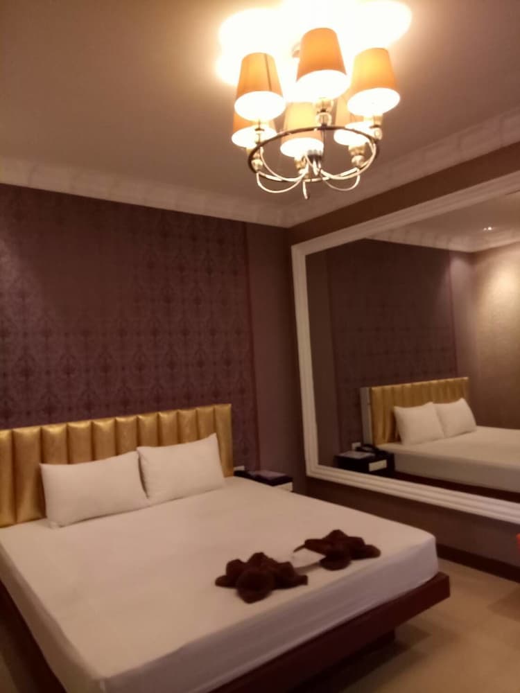 Honey Inn Hotel 10/50