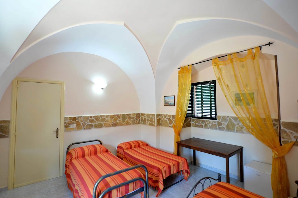AGRITURISMO SANTA CHIARA 12/50