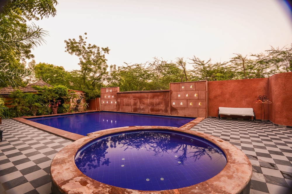 MANDORE GUEST HOUSE A LEAFY HERITAGE RESORT 20/35